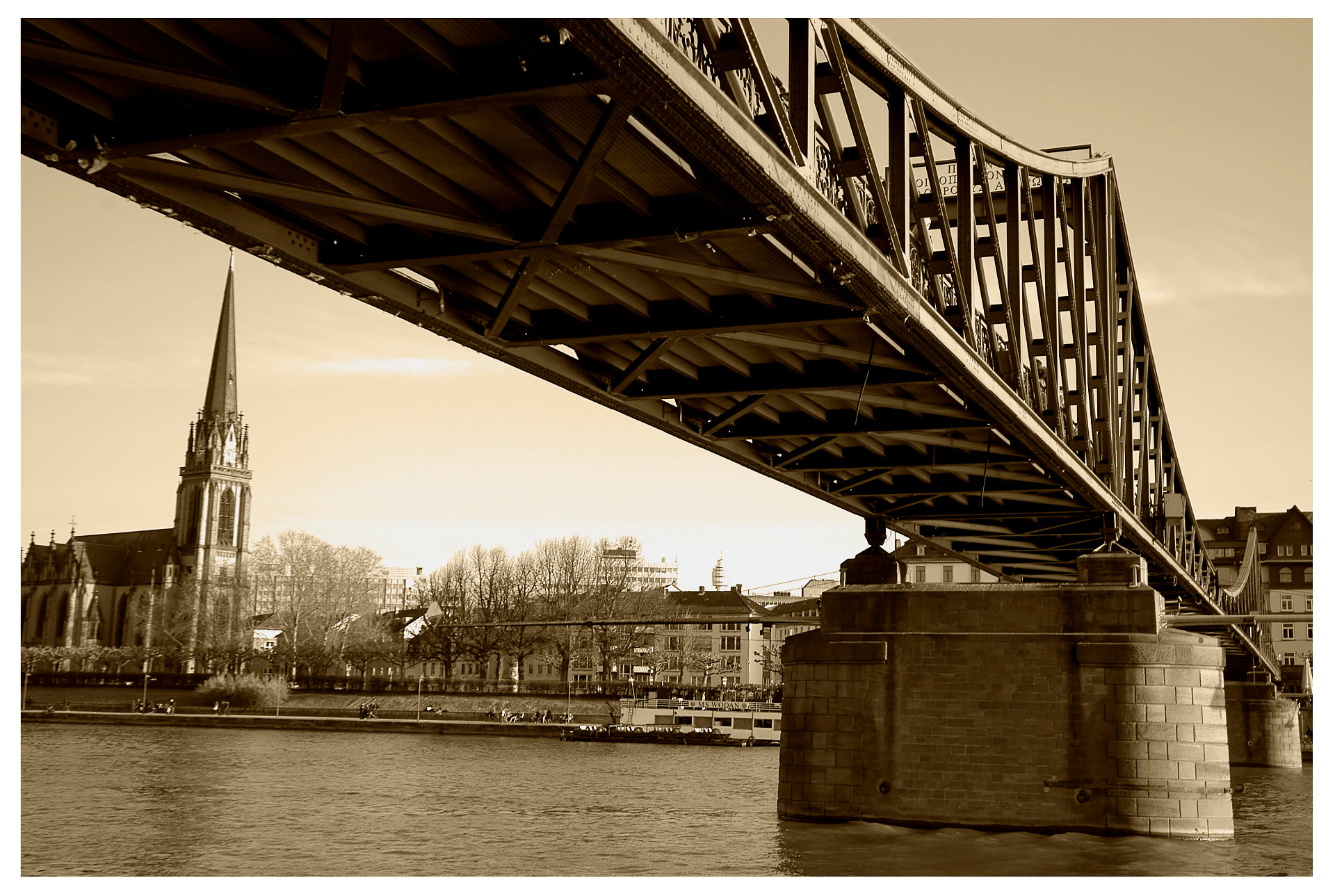 Ponte de ferro de Frankfurt 